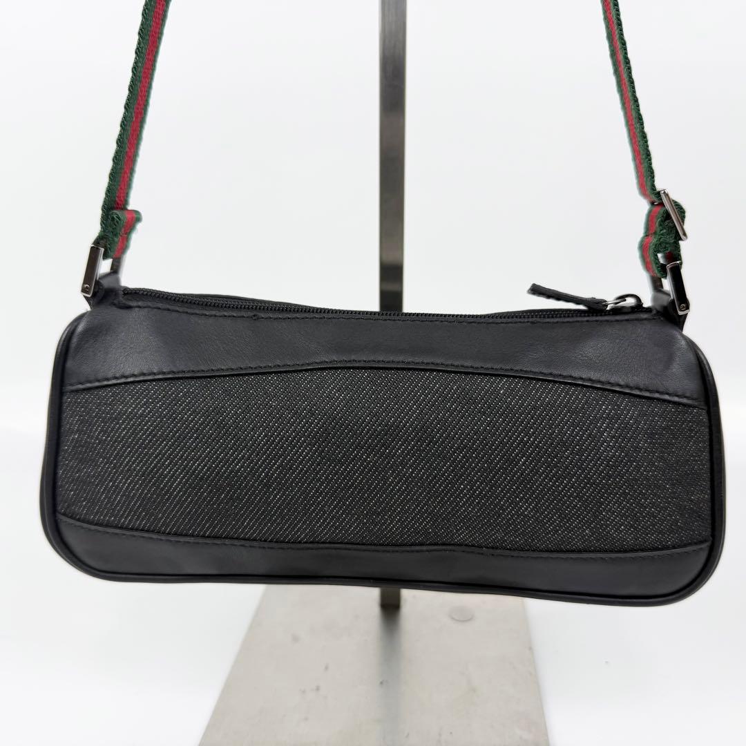 【極美品】グッチ シェリーライン アクセサリーポーチ レザー ロゴプレート 黒