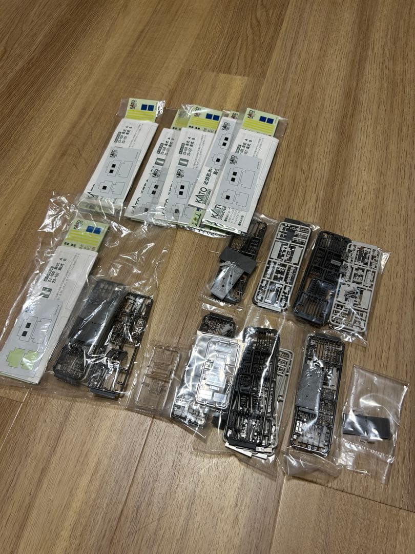 KATO 近郊型島式ホームDX 2面4線セット 12両停車可能