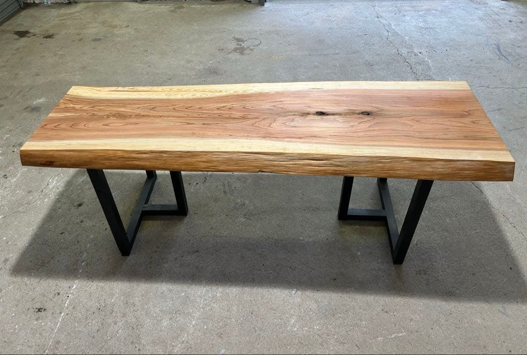 むぅ一枚板ダイニングテーブルテーブル　机　無垢 天板　リビング　一枚板家具