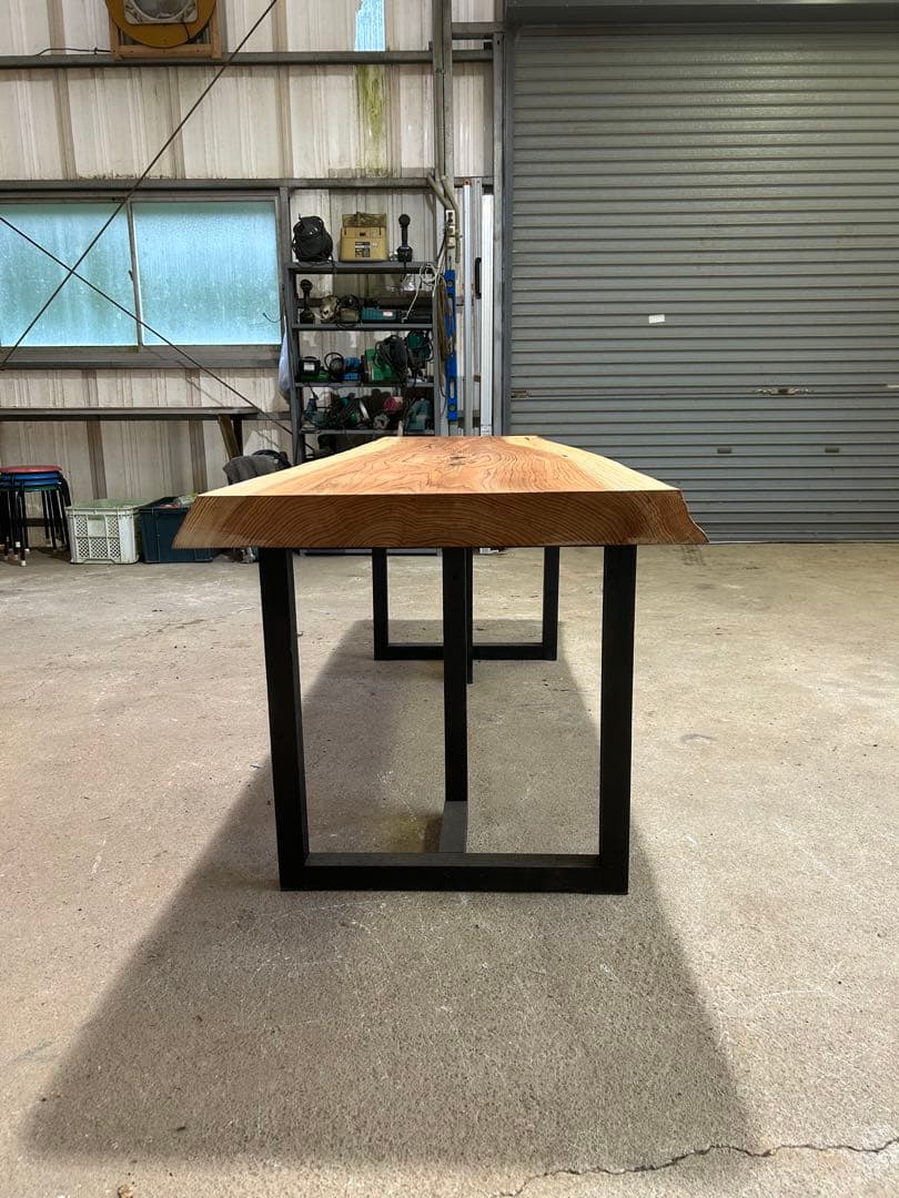 むぅ一枚板ダイニングテーブルテーブル　机　無垢 天板　リビング　一枚板家具