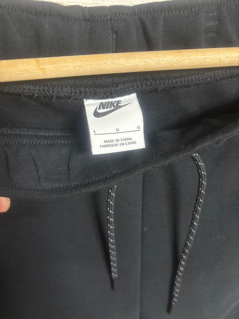 NIKE ナイキ　テックフリース　パーカーM ズボンL ブラック