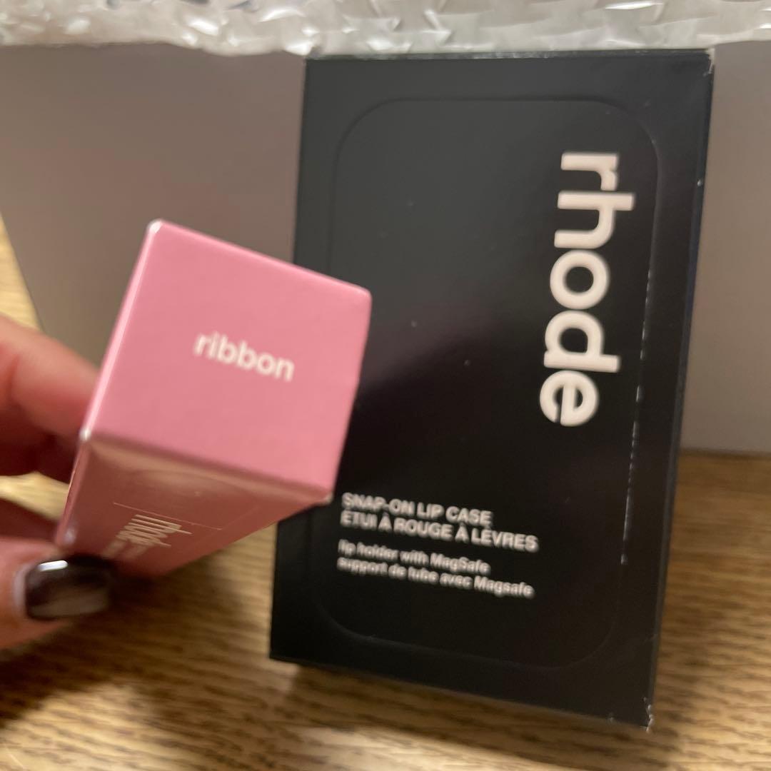 rhode SNAP-ON LIP CASE ヘイリーコスメ rhode skin ロードスキン