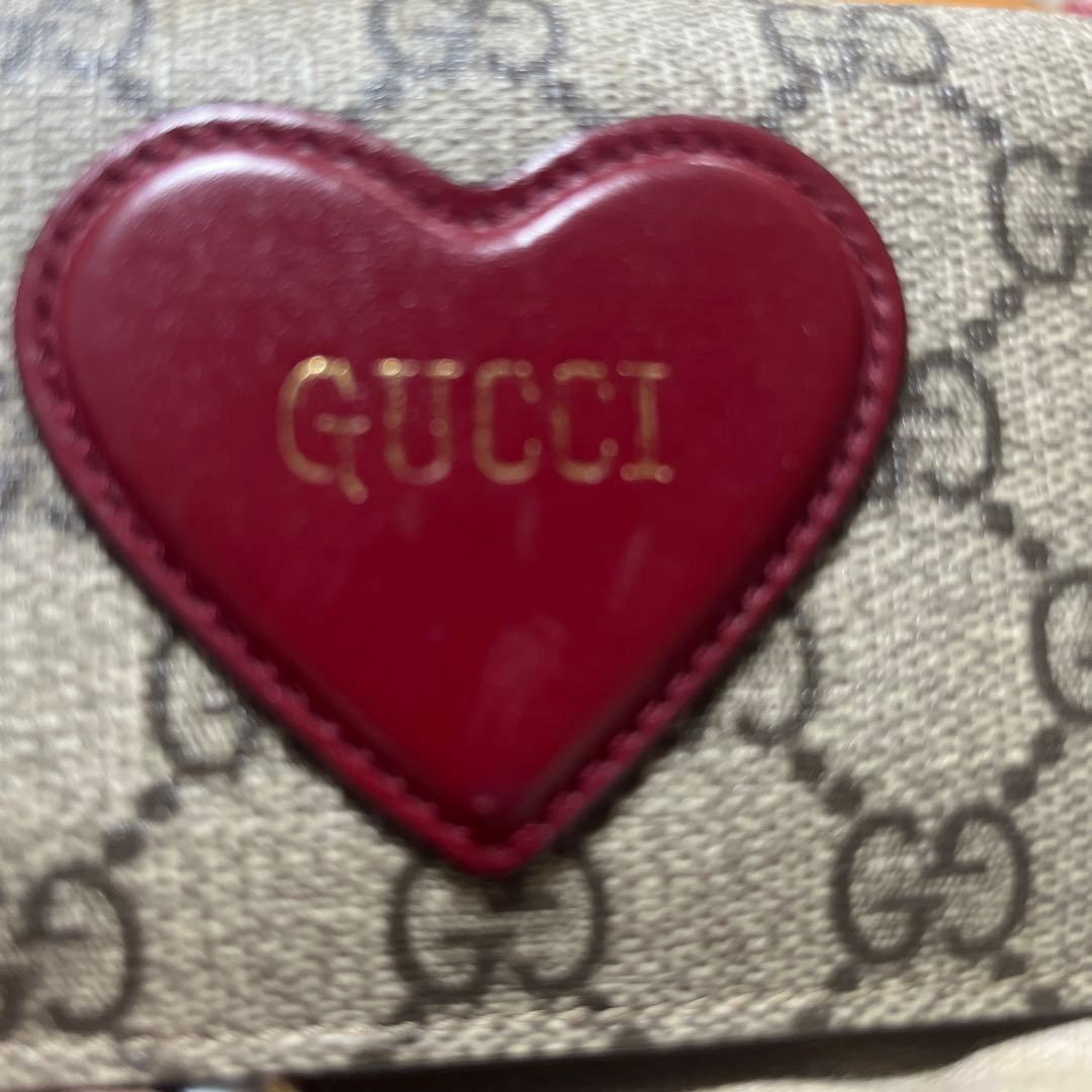 GUCCI ハート型 二つ折り財布　即日発送
