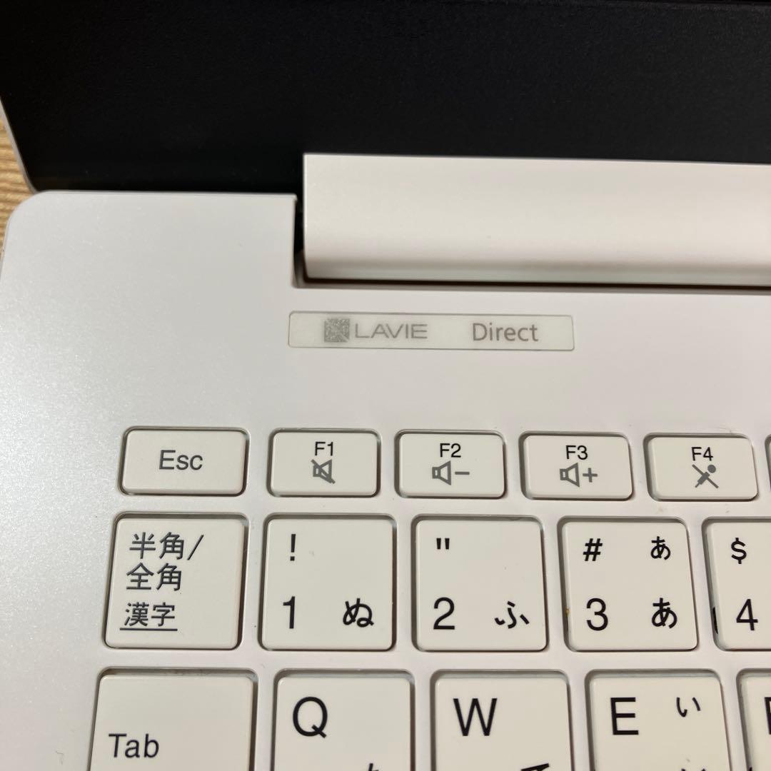 NEC LAVIE Direct 第8世代Core i7 人気の白 - メルカリ