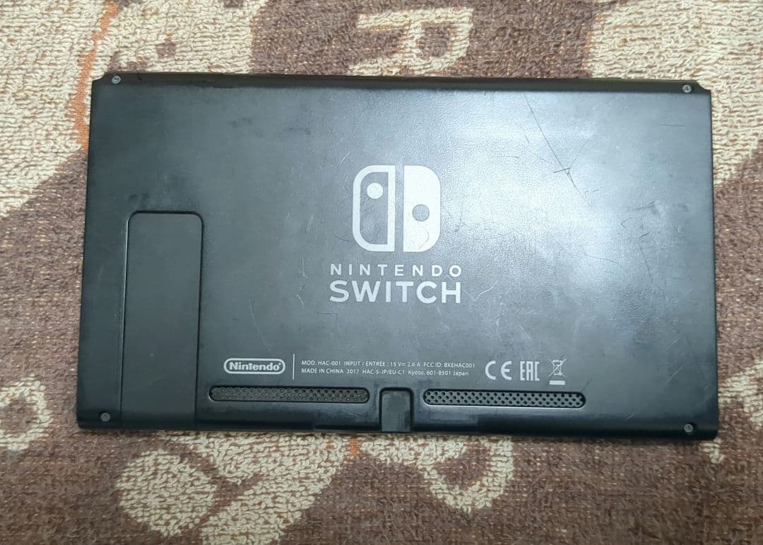 Nintendo Switch 本体 ジョイコン3色 他周辺機器
