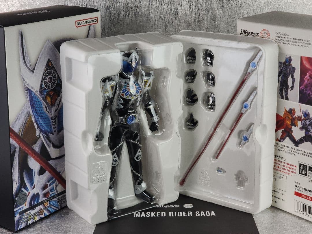 真骨彫製法 仮面ライダーサガ S.H.Figuarts（真骨彫製法） 仮面ライダーサガ | 魂ウェブ