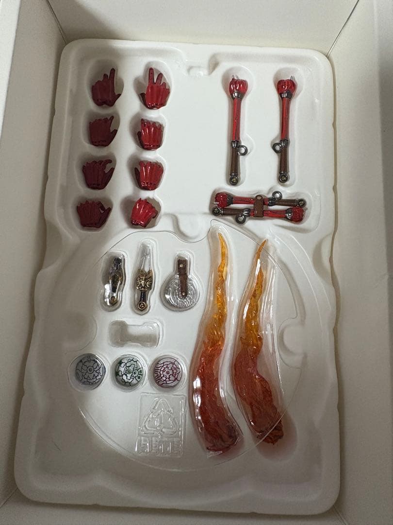 真骨彫　仮面ライダー響鬼