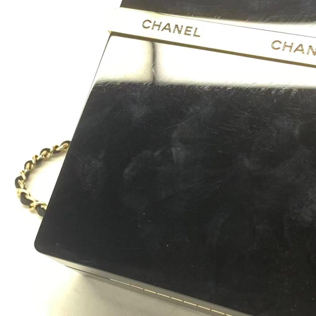 「sansanjesslove」CHANELギフトボックス ミノディエール