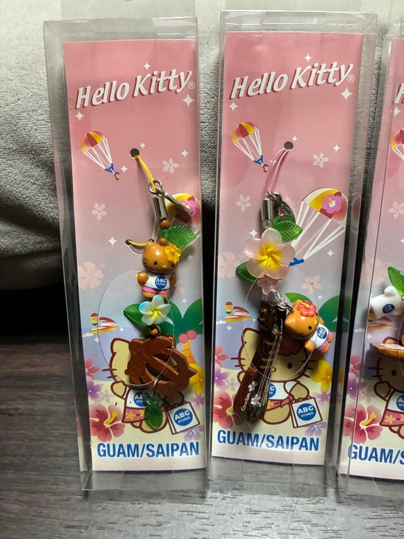 希少激レア新品 ご当地ハローキティ グアム サイパン ハワイ 日焼け ストラップ