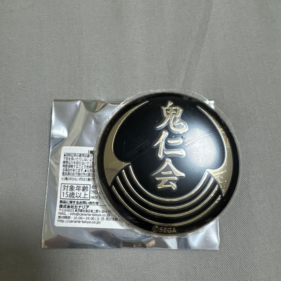 龍が如く 20周年記念 金メッキ代紋缶バッジ 鬼仁会 - メルカリ