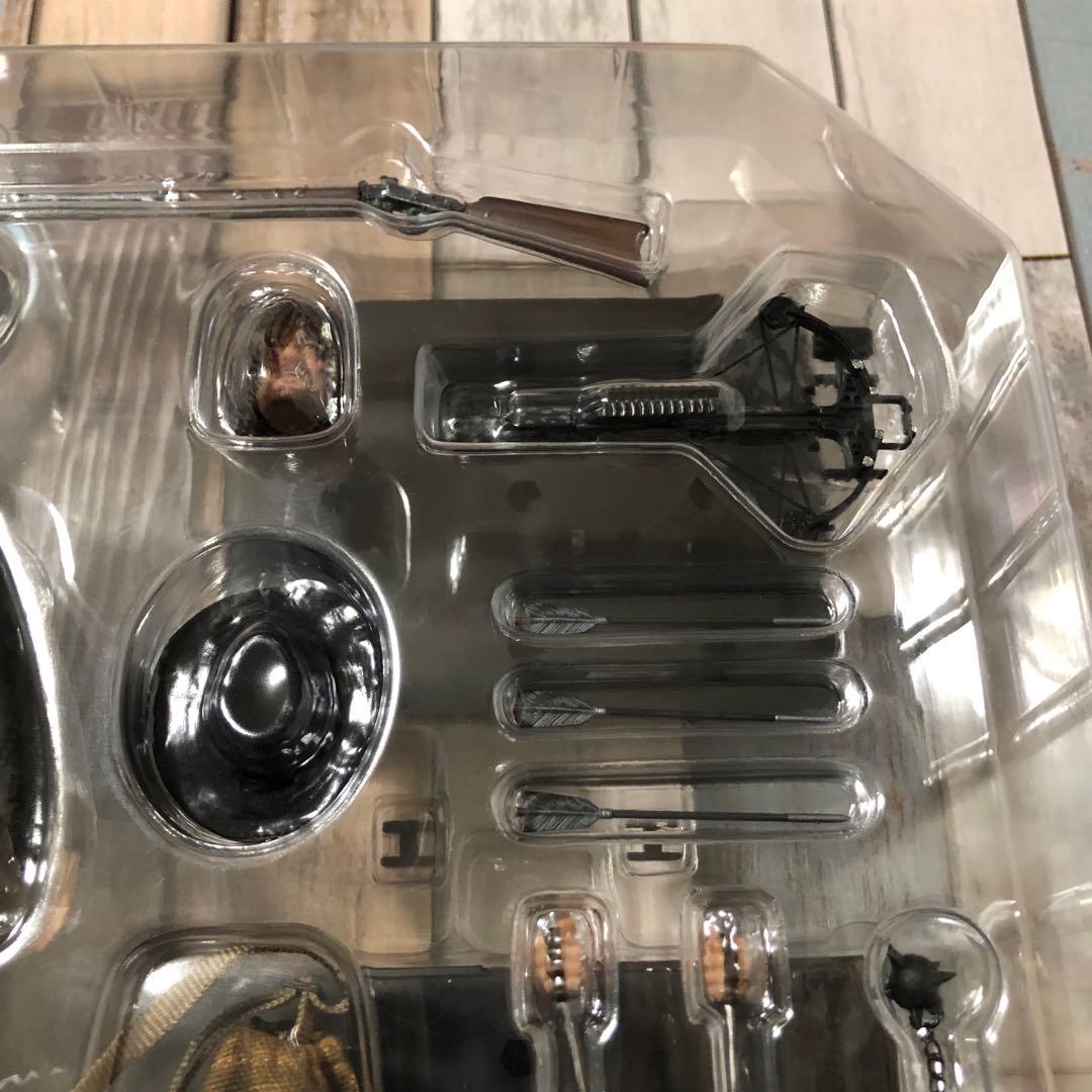 HIYA ウォーキングデッド ダリル フィギュア　walking dead