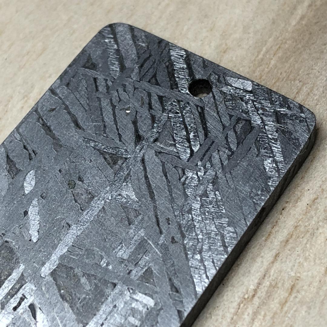 アルタイ隕石 鉄隕石 メテオライト ペンダントトップ 重さ約22g