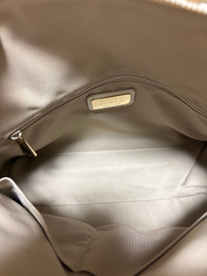 【美品】フルラ　パイパー　ハンド　ショルダーバッグ　オフホワイト