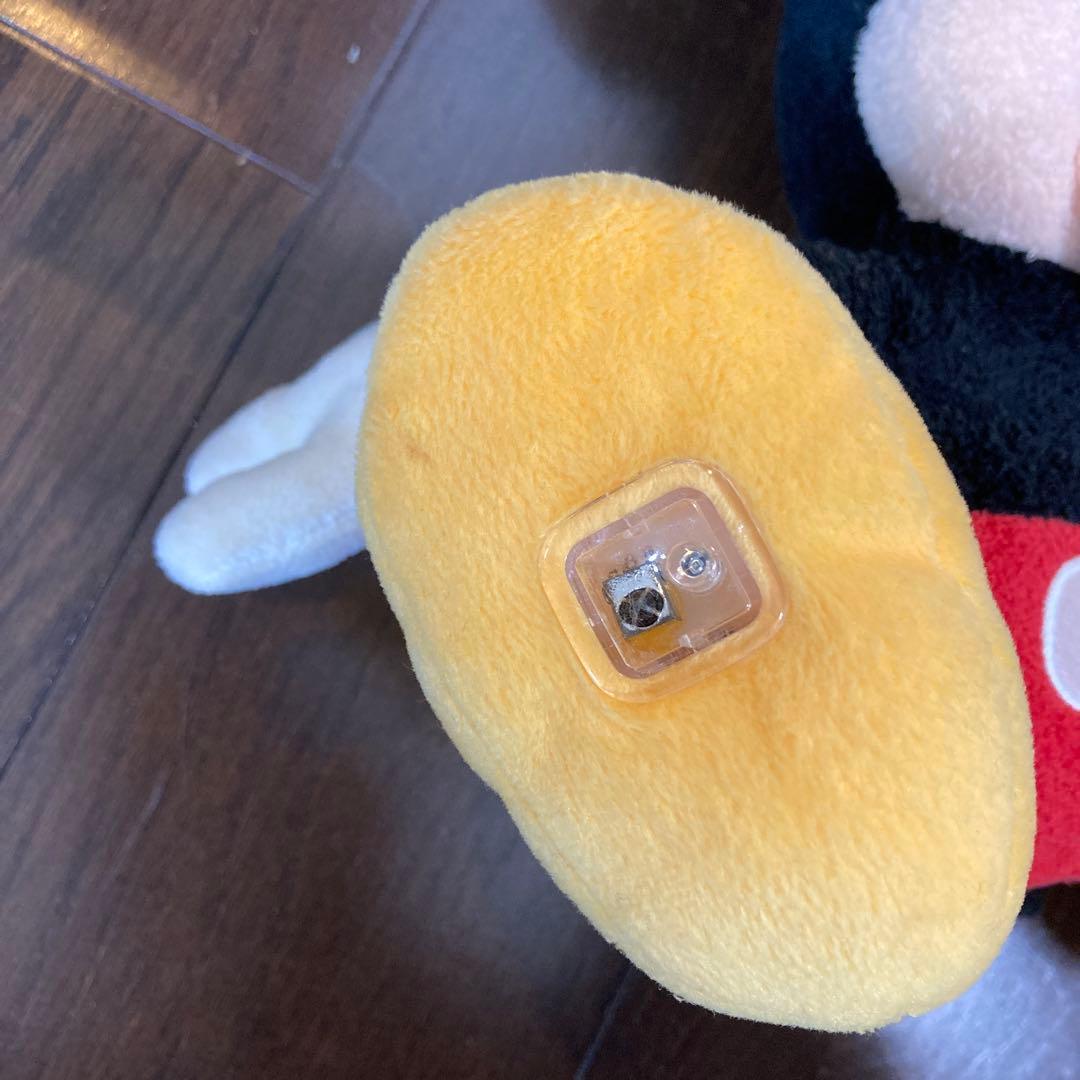 購入前にコメントください　曲が流れリズムカルに動くミッキーマウス