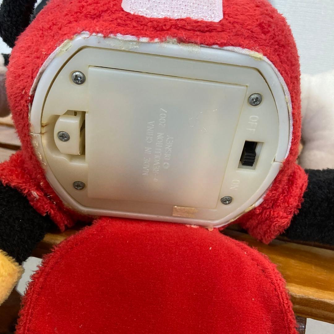 購入前にコメントください　曲が流れリズムカルに動くミッキーマウス