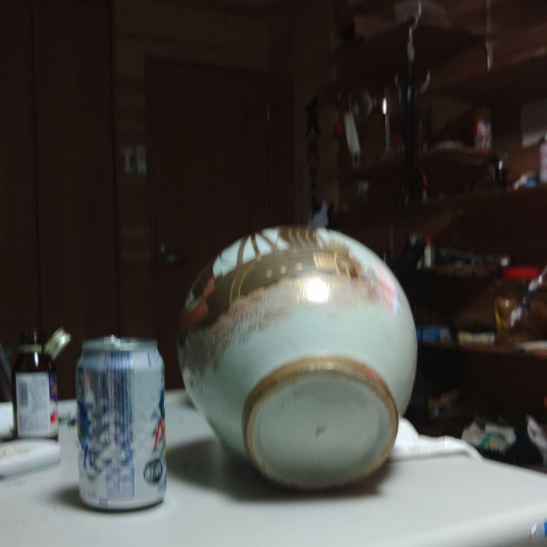 陶器の花瓶 2人の女性と帆船の絵