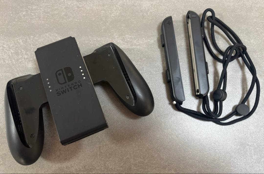 Nintendo Switch 本体 グレー 赤ジョイコン　コントローラー