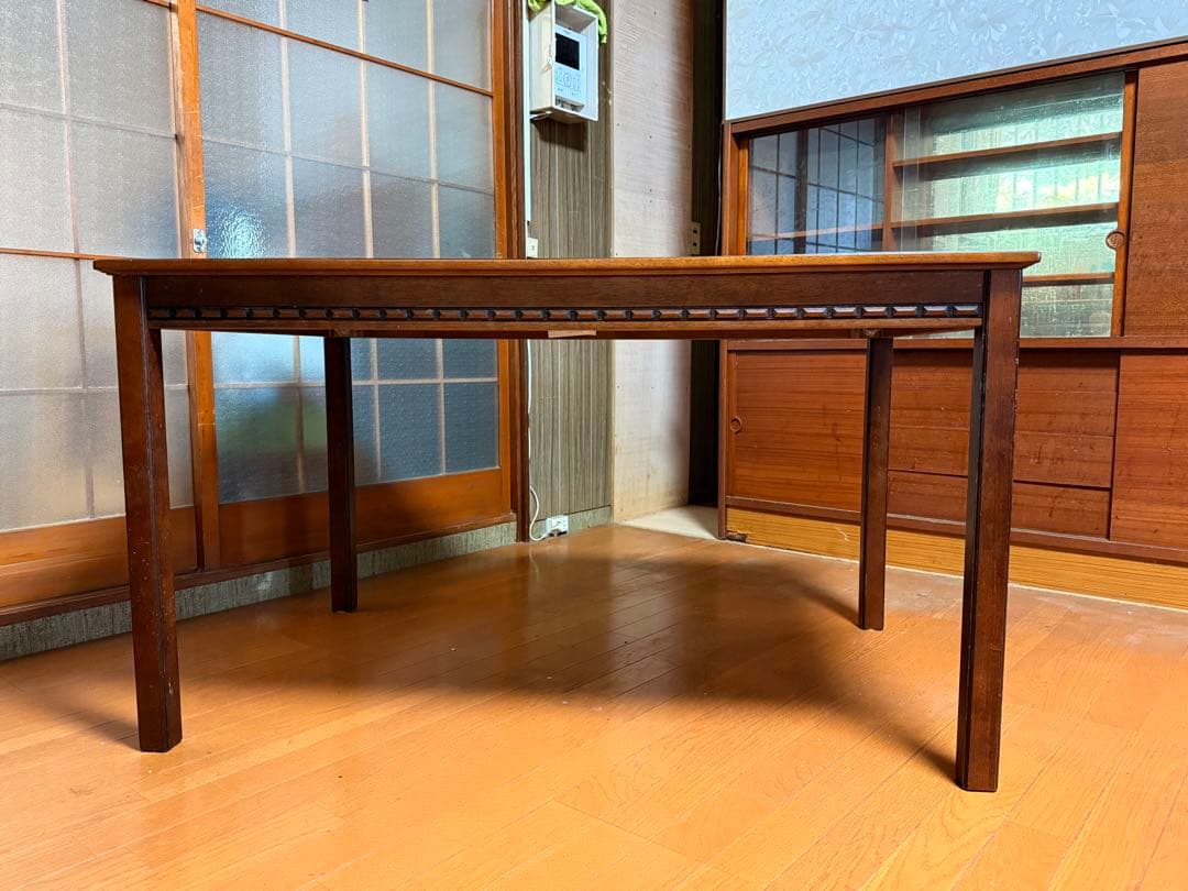 【現地引受取可能な方割引有】 カリモク　ダイニングテーブル