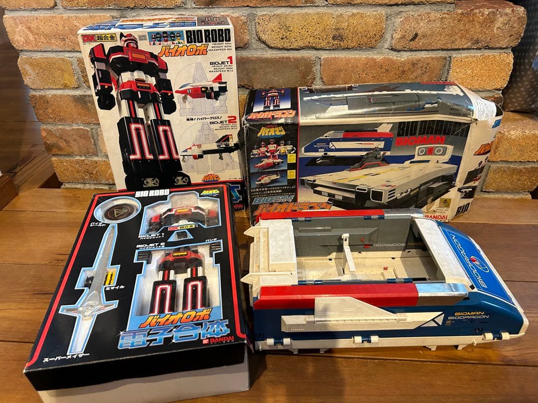 電子合体　バイオマン バイオロボ &バイオドラゴンセット 戦艦形態と空母形態に変形できるバイオドラゴンも！『超電子バイオマン