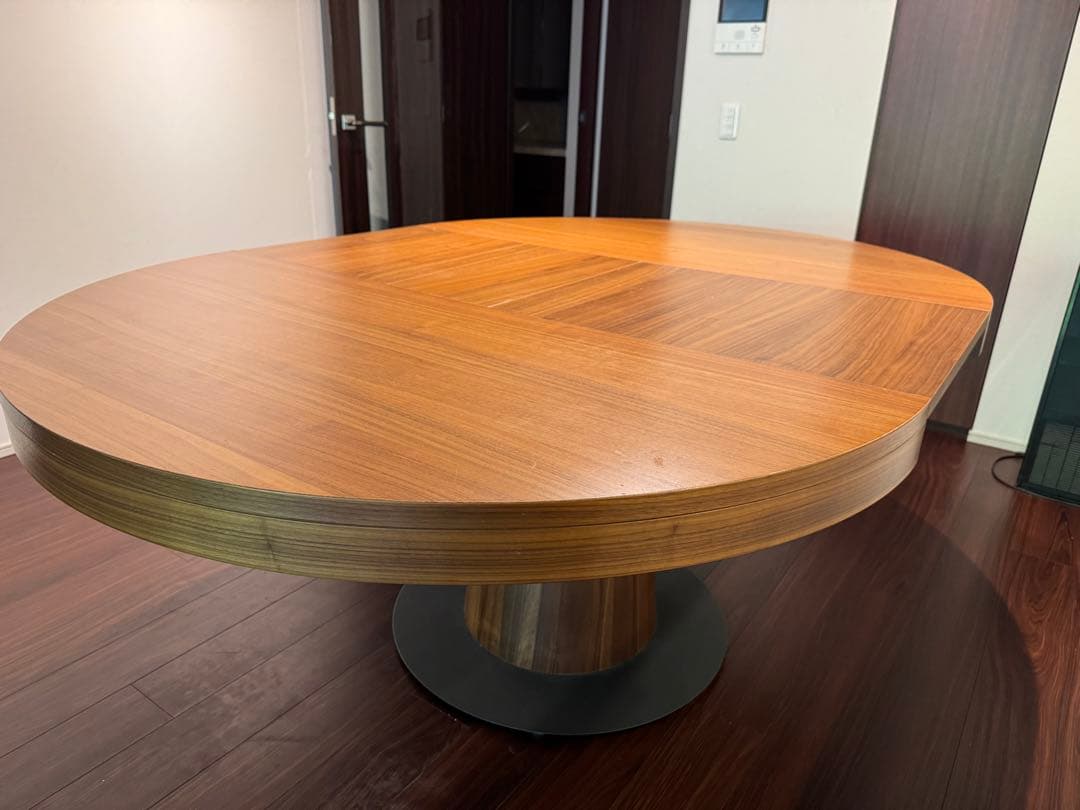 umico　BoConcept⭐︎伸縮可能　ダイニングテーブル