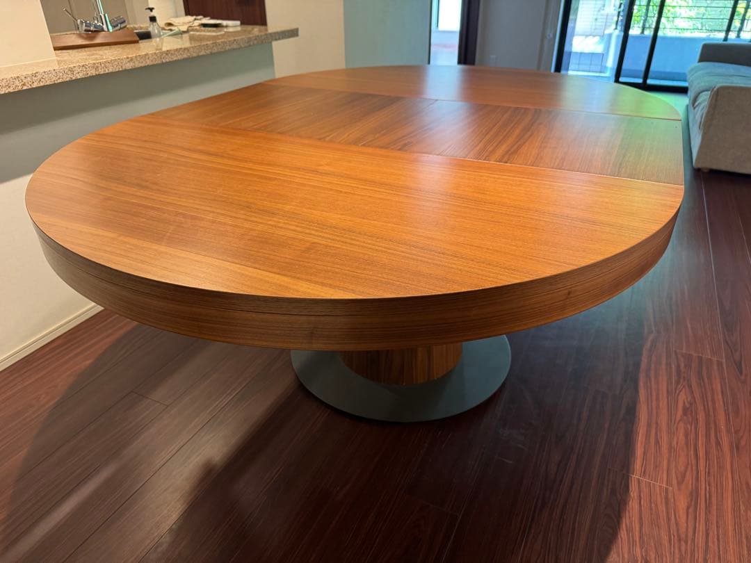 umico　BoConcept⭐︎伸縮可能　ダイニングテーブル