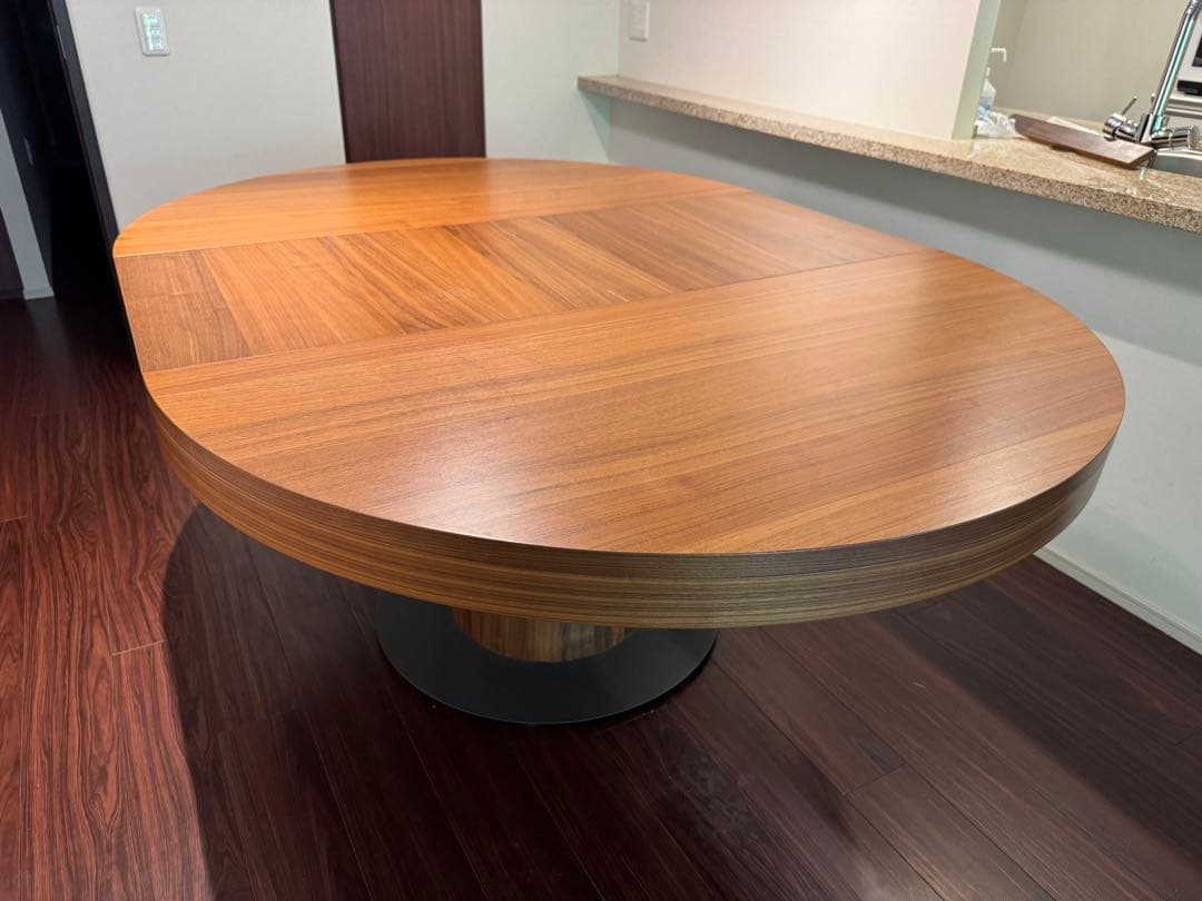 umico　BoConcept⭐︎伸縮可能　ダイニングテーブル