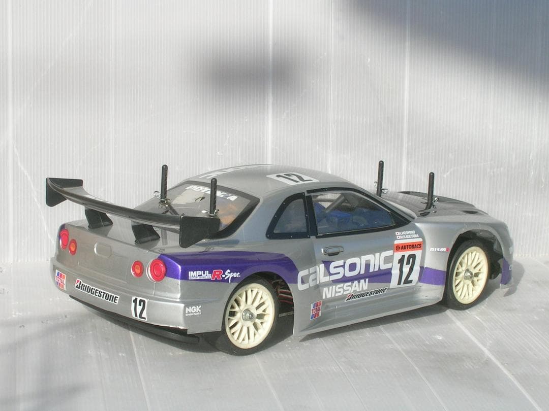 すぐ遊べる調整済!エンジンカー入門電動では味わえない快感タミヤ TG-10Mk1