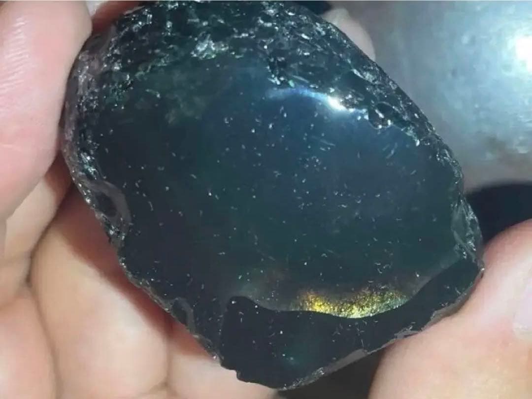 研磨品 十勝石玲瓏 ゴールデンレインボーオブシディアン