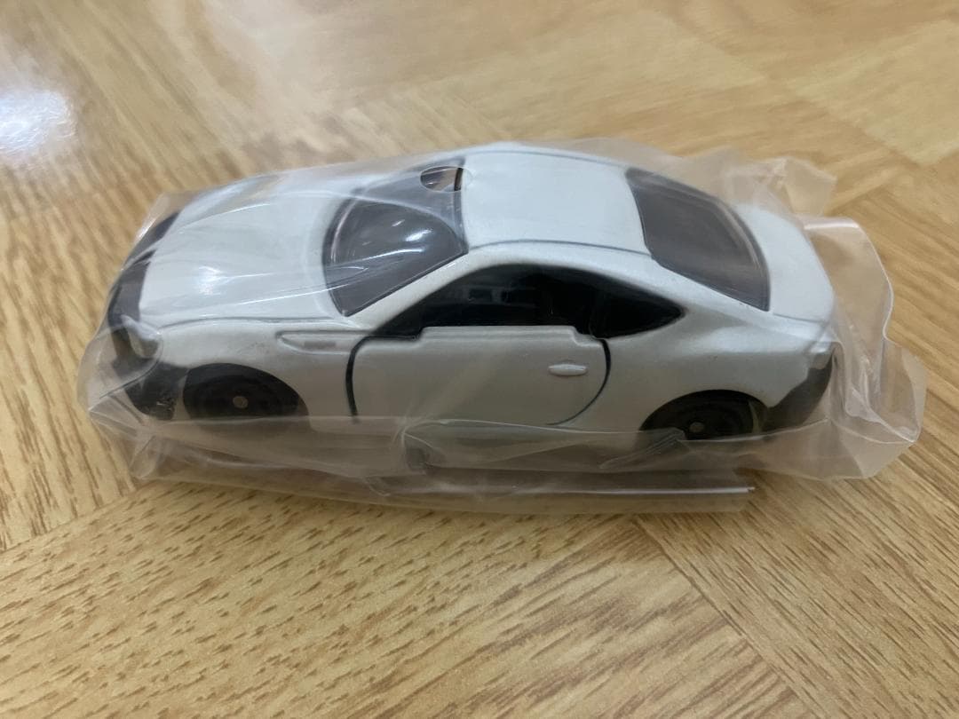 【未開封・限定品】トミカ トヨタ 86 RC ホワイト