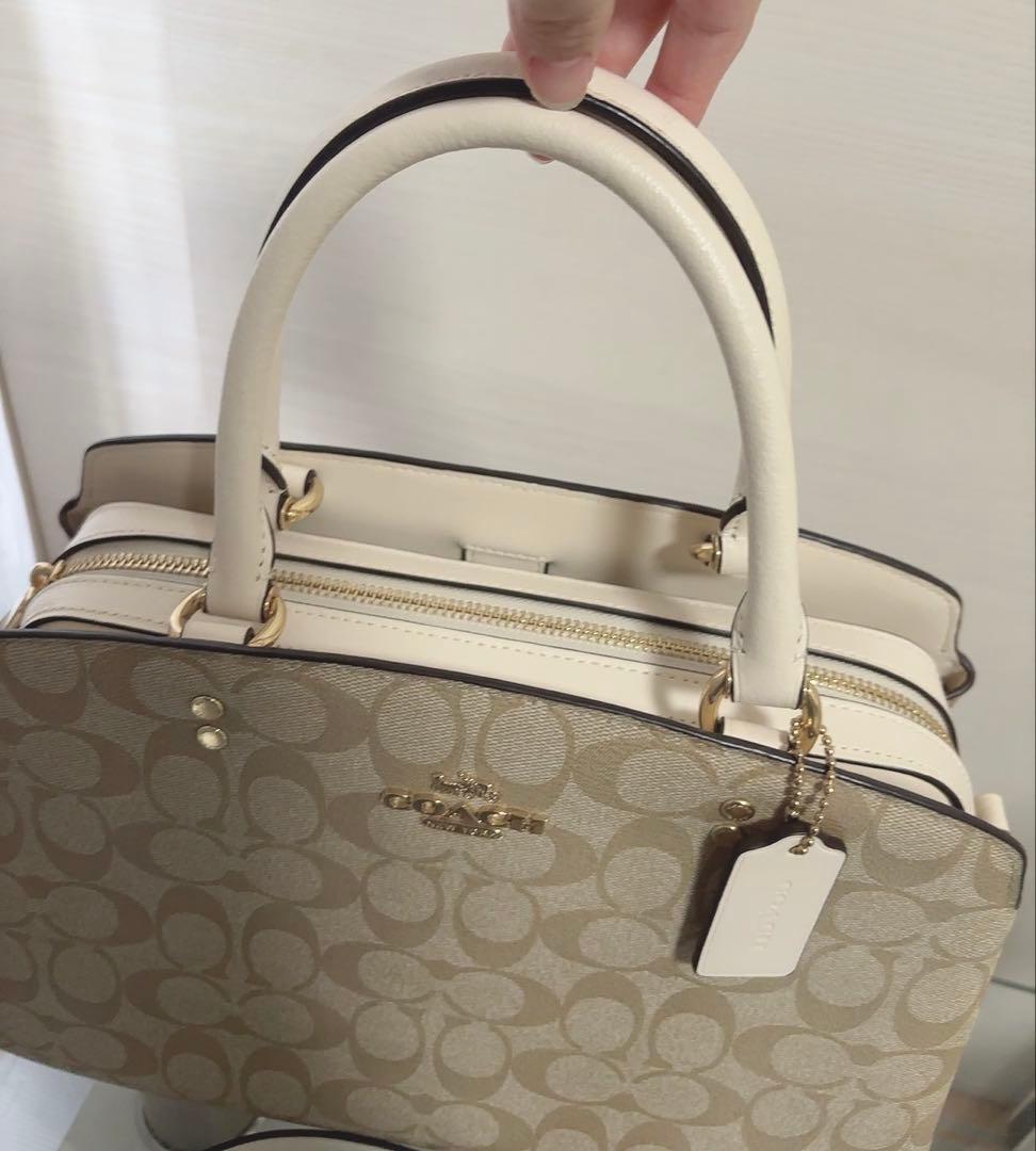 COACHシグネチャーハンドバッグ