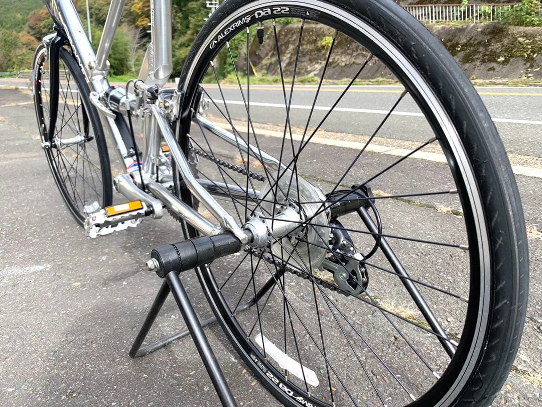 【即乘】送料無料 GIANT ミニベロ MR4F 小径車クロス16速 24インチ