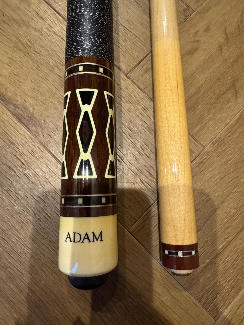 アダム ビリヤードキュー