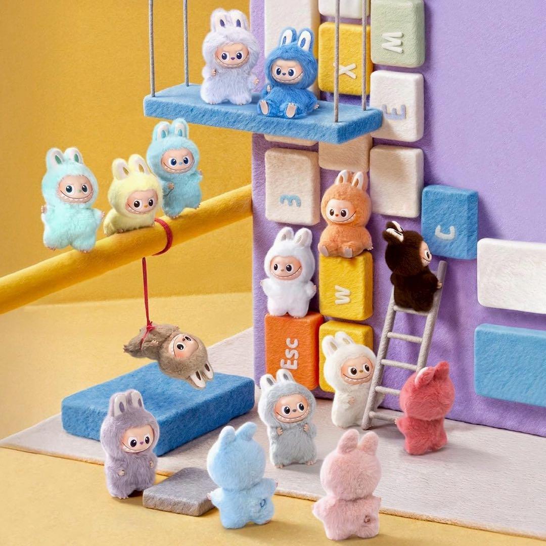 THE MONSTERS PIN FOR LOVEぬいぐるみペンダント(A-M)