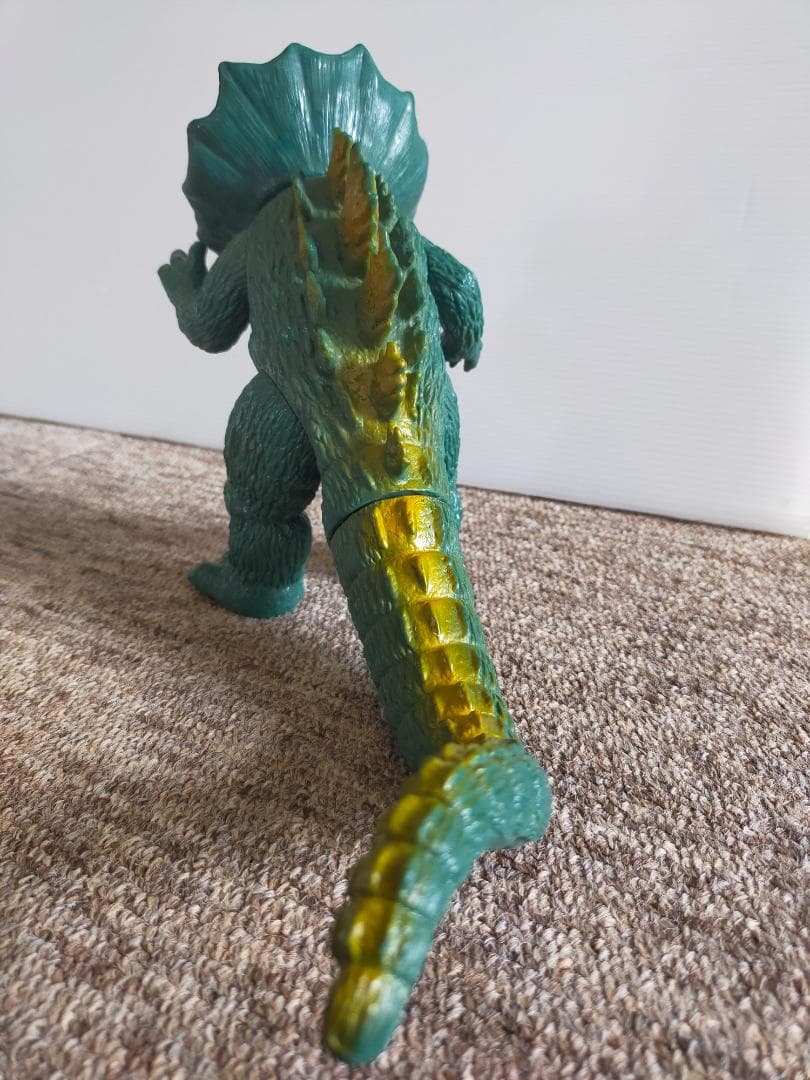 ウルトラマン、ジラース　ソフビ２体　(ウルトラバトルゾーン　怪獣大決戦場)