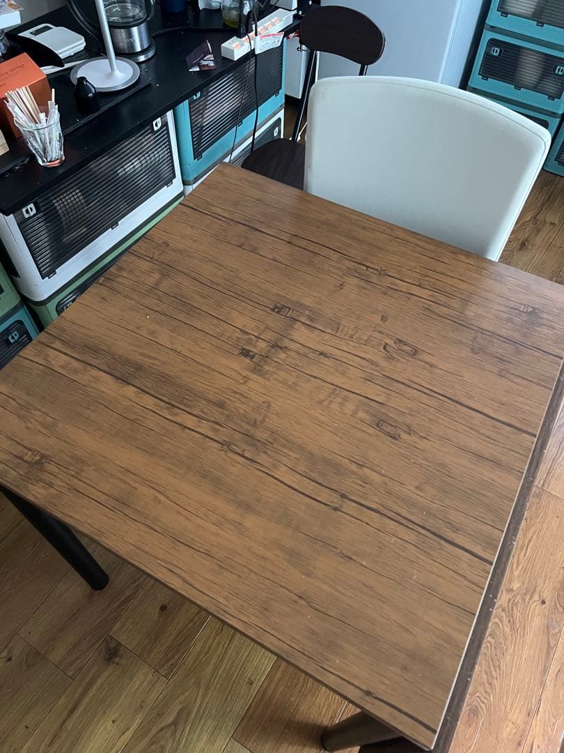 伸縮　ブラウン木製ダイニングテーブル