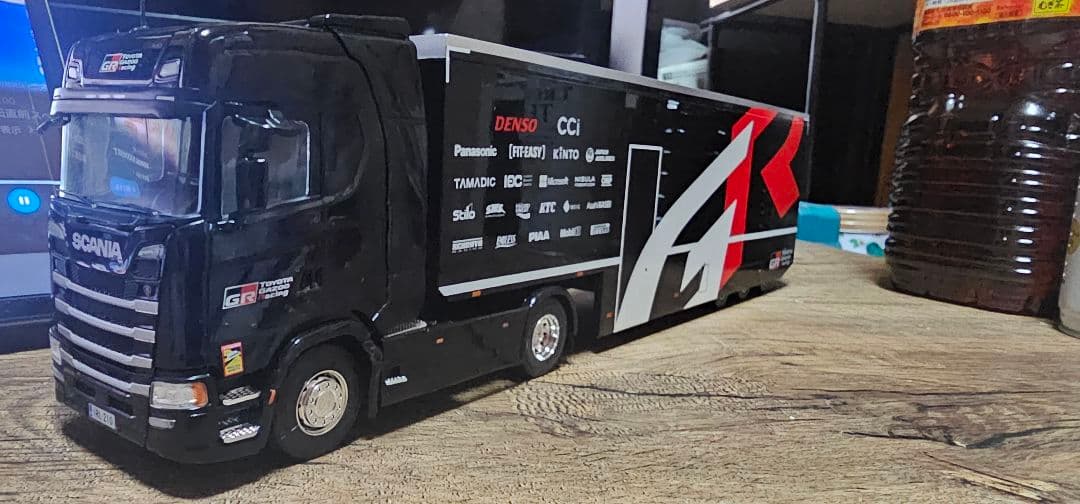 1/43 スカニア GRトランスポーター