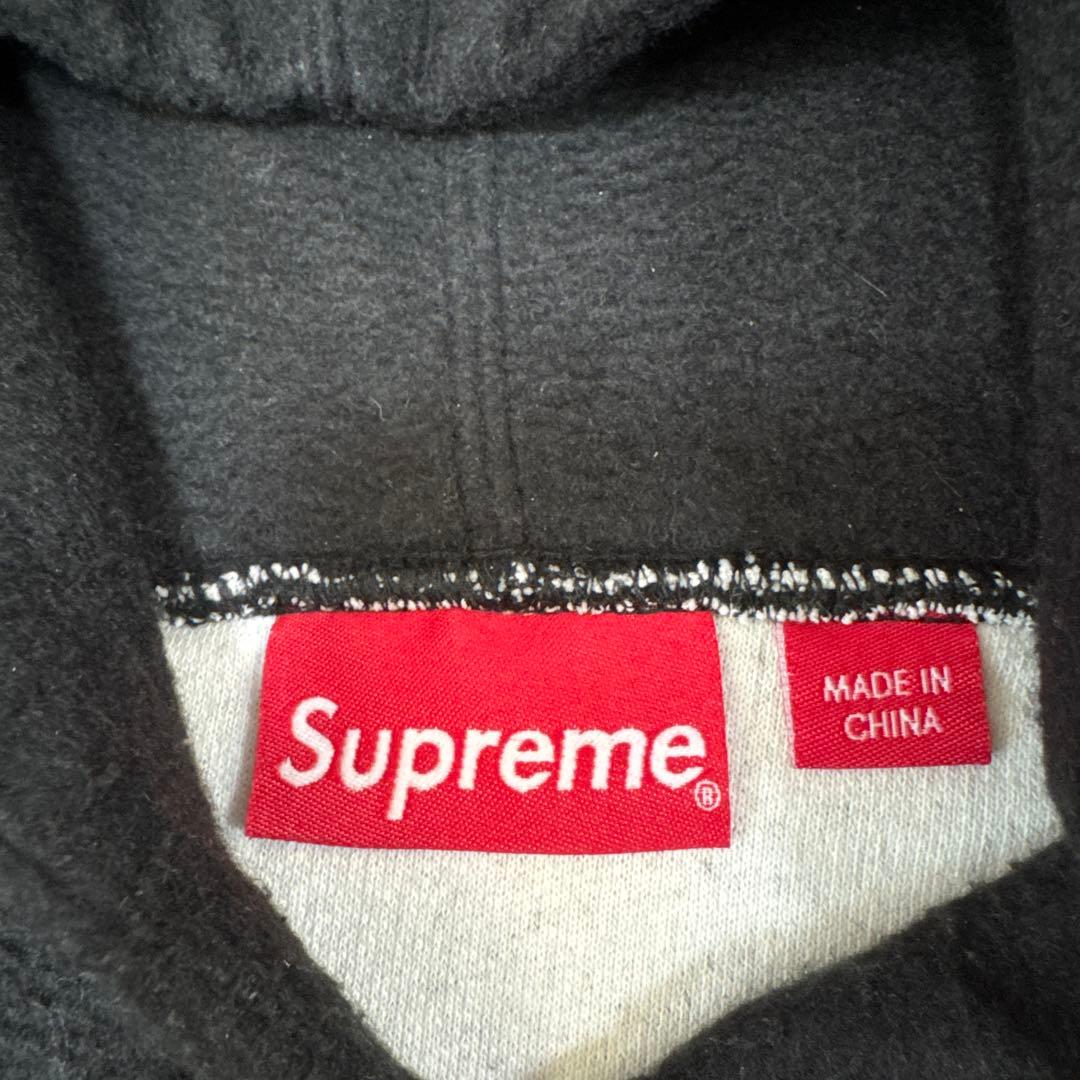 Supreme ブラック フーディ　L