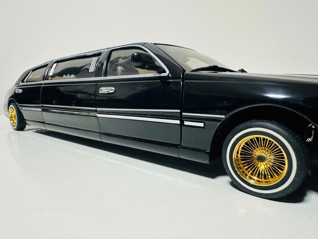 サンスター/'00 Lincolnリンカーン Limoリムジン 1/18 絶版
