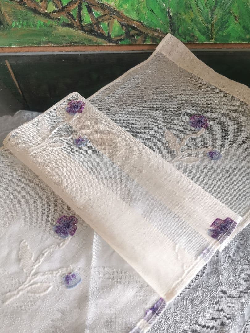 アンティークノッティンガムマドラスレース 三色すみれ 小さなカーテン