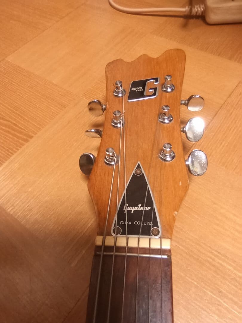 Guyatoneジャパンビンテージ ビザールギター モズライトタイプ カスタム