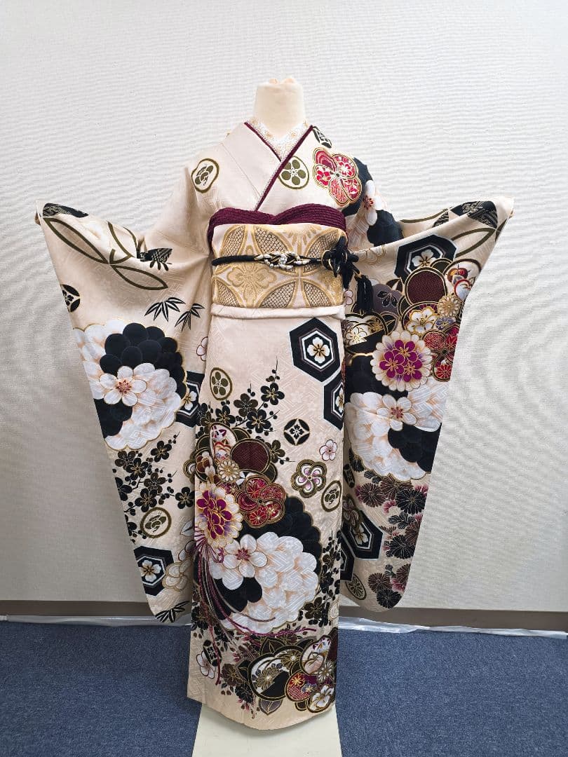 145~159センチぐらいの方が適応サイズ】振袖フルセット 玉城ティナ