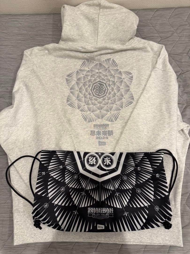 f*l様 Kiu 尽未来祭 コラボ 非売品パーカー XL イルガルフィームラ染めZIPパーカー」 | KRY clothing