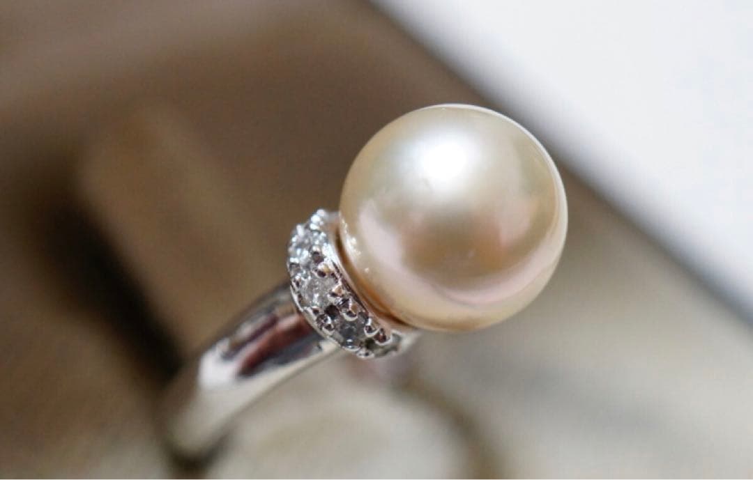 10.2ミリのあこや真珠　ダイヤモンド　シルバーリング