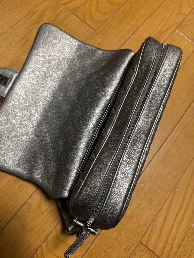 CHANEL デカマトラッセ（シルバー）