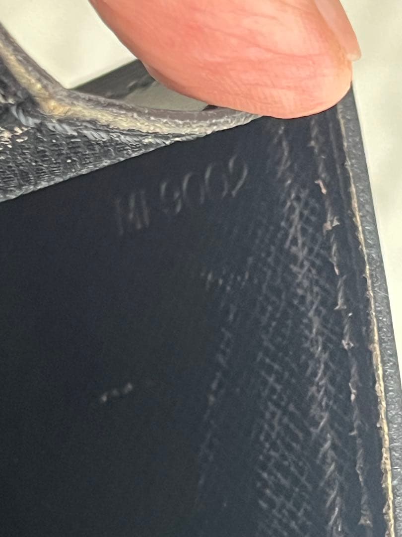 LOUIS VUITTON セルヴィエットコンセイエピビジネスバック