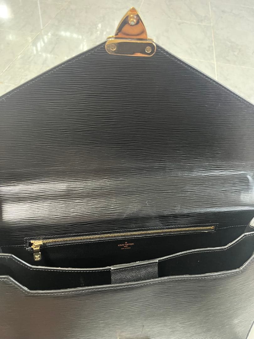 LOUIS VUITTON セルヴィエットコンセイエピビジネスバック