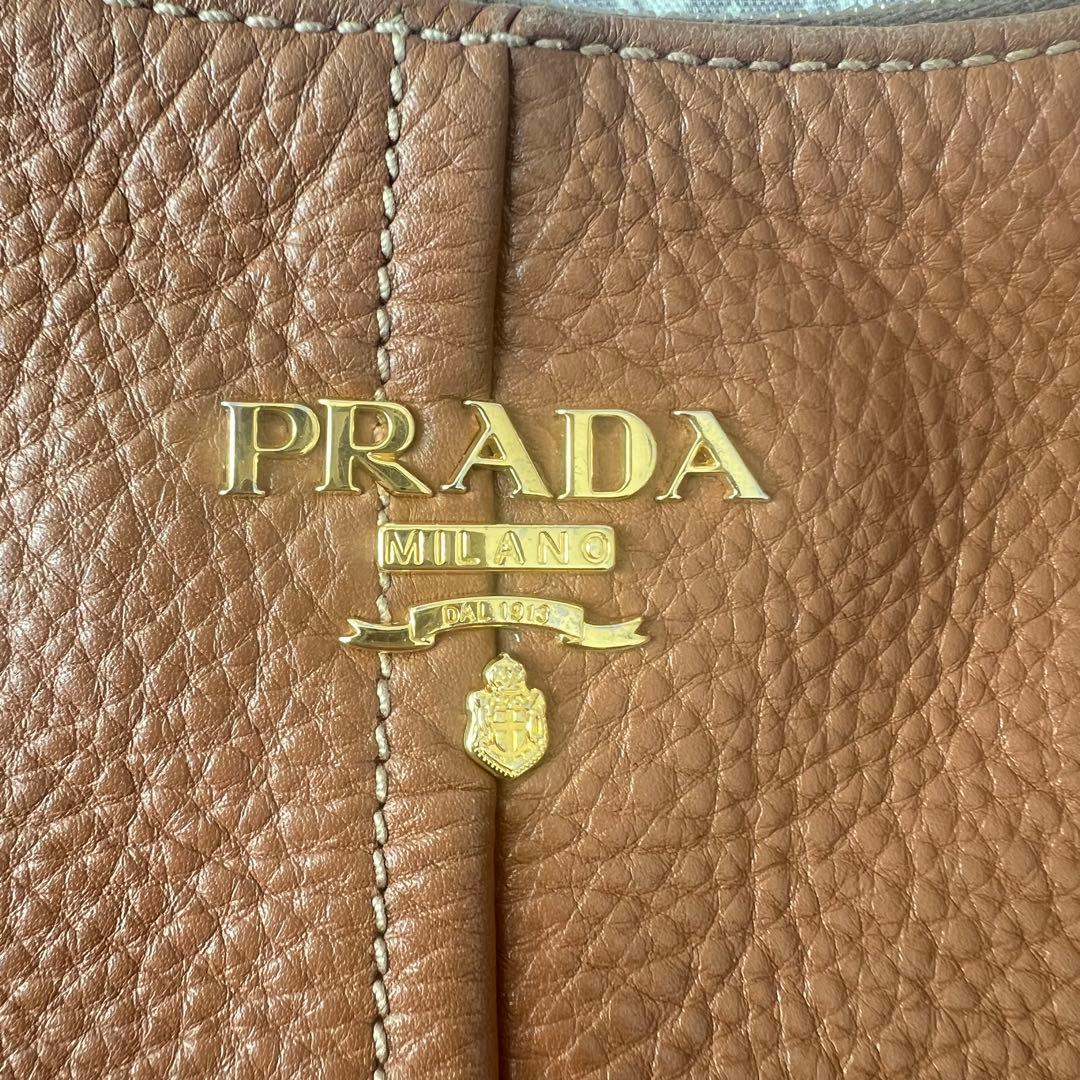 PRADA ブラウン　レザー ハンドバッグ
