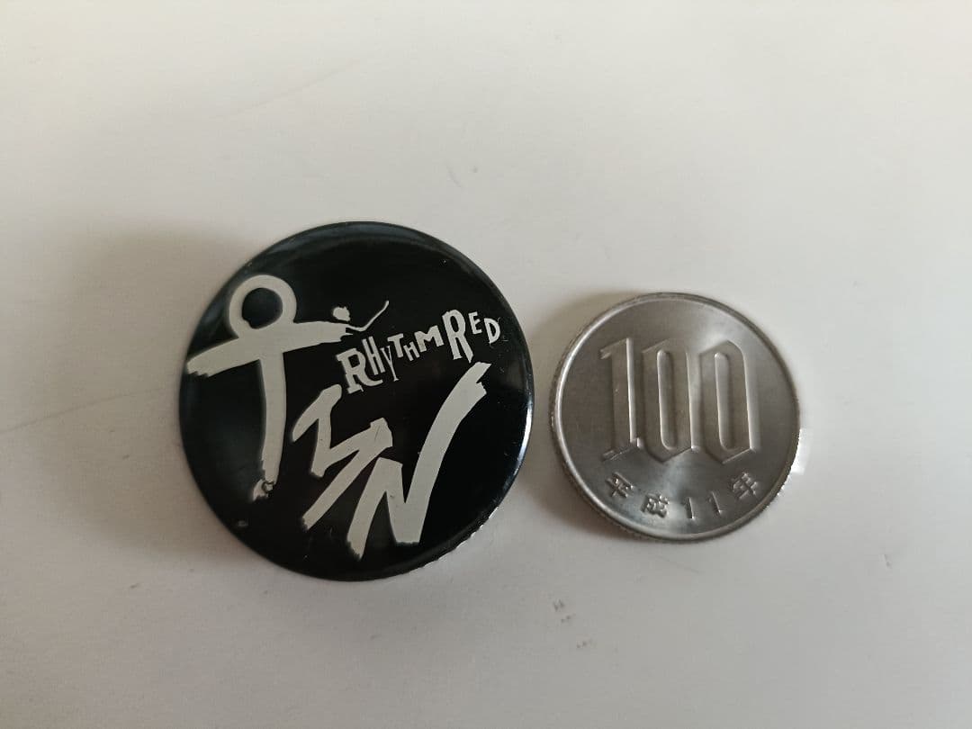 激レア 90年 TMN RYTHEM RED 非売品 缶バッチ