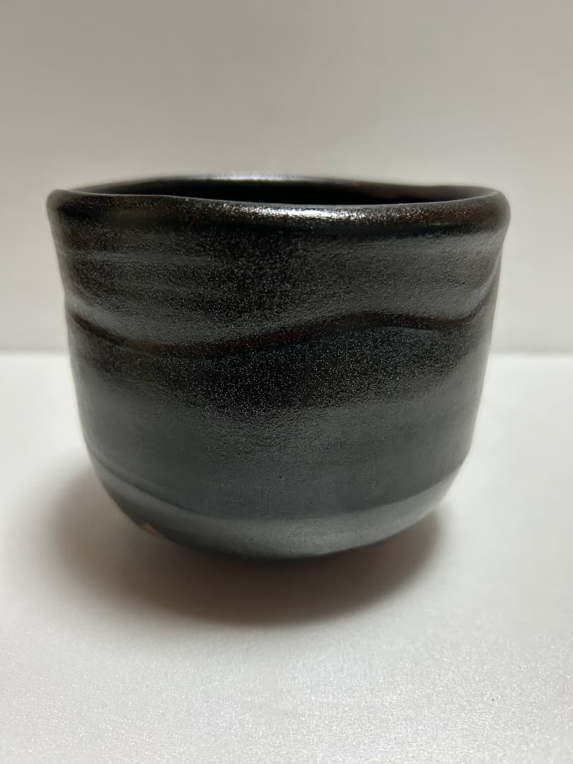 黒織部茶盌 (加藤達次作) \"波\"