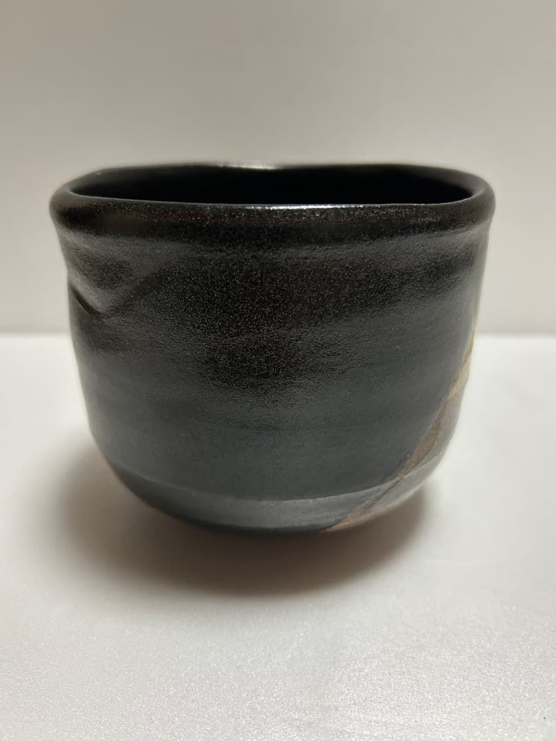黒織部茶盌 (加藤達次作) \"波\"